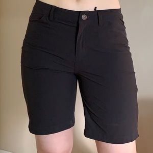 Patagonia 8” skyline traveller shorts in black